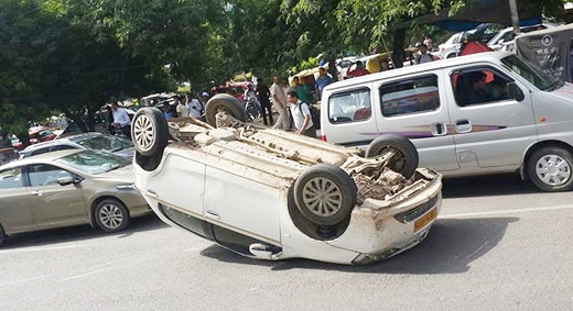 SUV, Fired at in Gurgaon 4